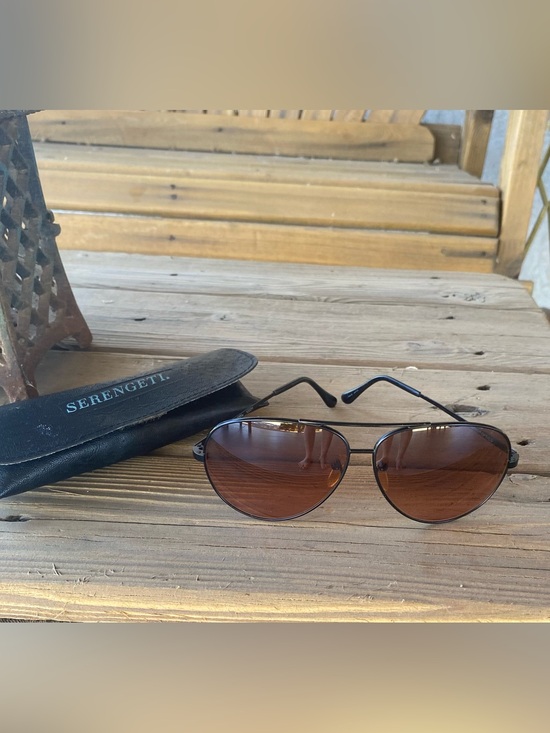 Serengeti Other - vintage Serengeti Aviator sunglasses 5222 famous  driving lenses